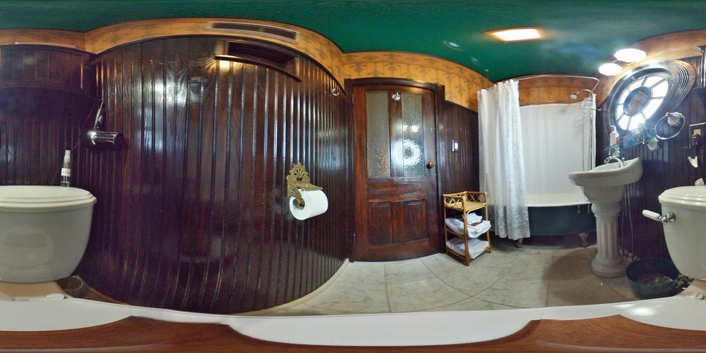 Herrold On Hill Bed And Breakfast Wabash Exterior photo