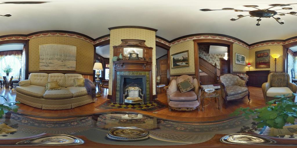 Herrold On Hill Bed And Breakfast Wabash Exterior photo